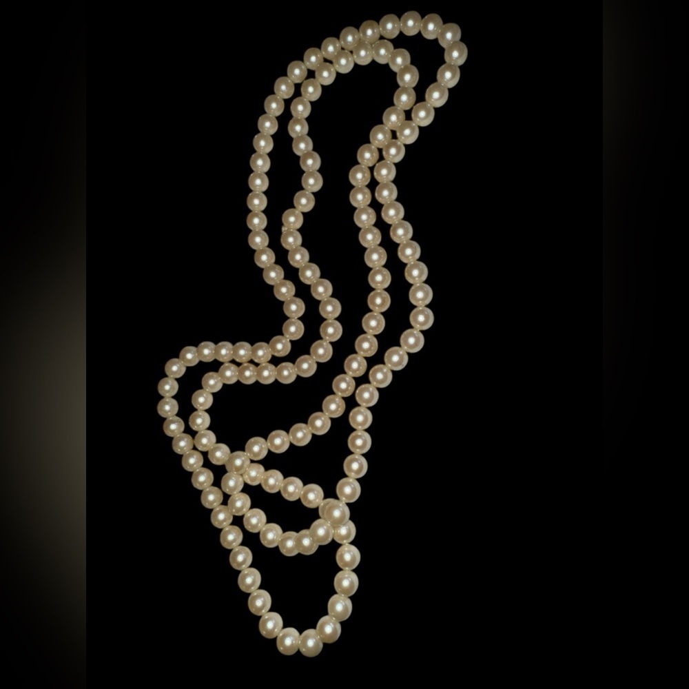 Vintage LONG 31” heavier strand of larger faux pearls- no clasp- SEE PICS